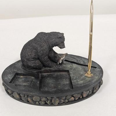 Jeff Fleming Big Sky Carvers Spring Cubs Bear Sculpture Bear Foot Desk Set