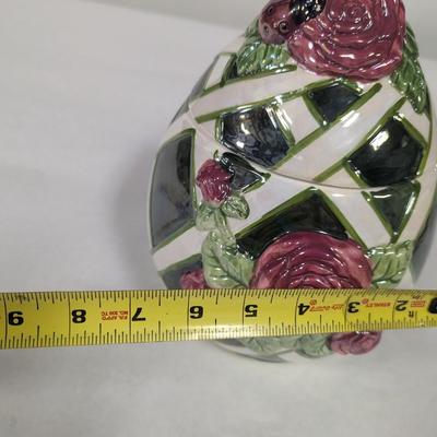 Vintage Geen Mauve Pink Roses White Lattice Cookie Jar