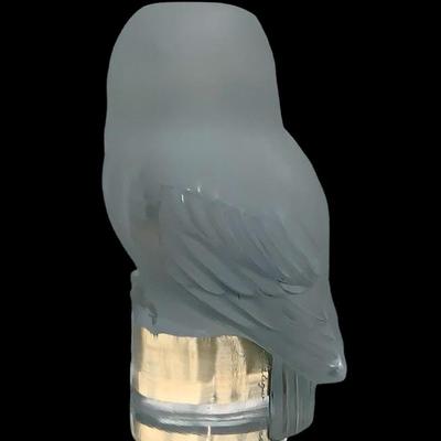 Lalique Frosted Owl Figurine/Paperweight