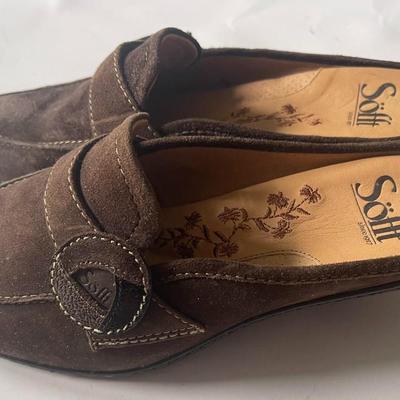 Brand New Sofft Chocolate Brown Suede Pump Loafers (Size 6)