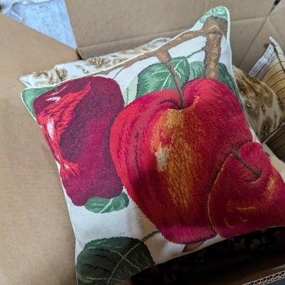 Assortment Of Bed/Couch Pillows