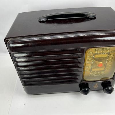 Emerson Vintage Tube Bakelite Antique Radio 518 with tubes intact
