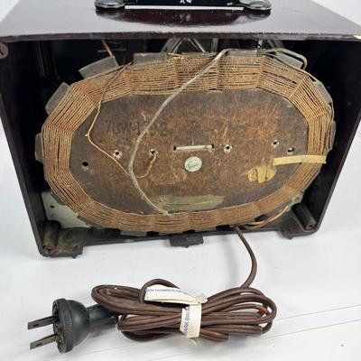 Emerson Vintage Tube Bakelite Antique Radio 518 with tubes intact