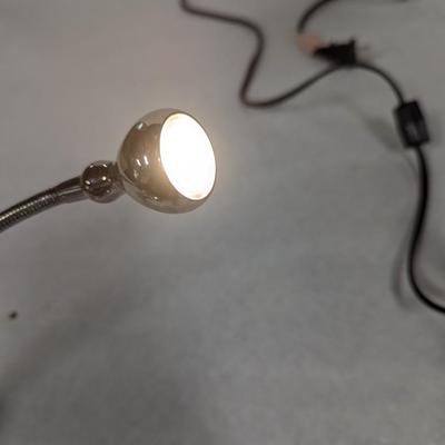 Desk Lamps 2 Attach To The Desk