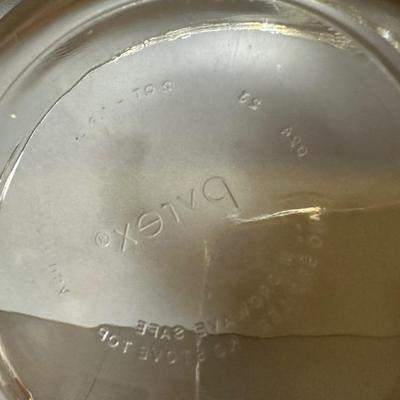 Vintage Pyrex Dishes (2)