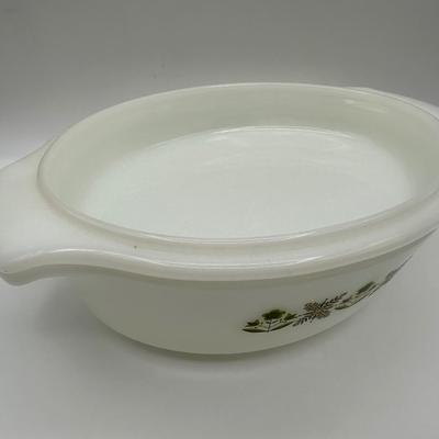 ANCHOR HOCKING Fire King Meadow Green Casserole Dish
