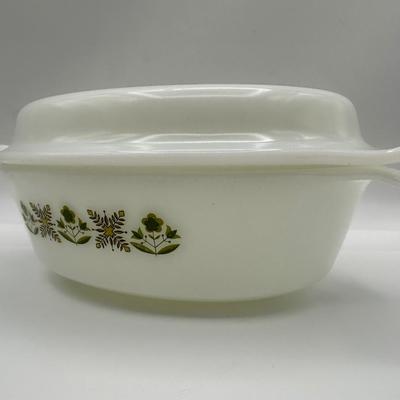ANCHOR HOCKING Fire King Meadow Green Casserole Dish