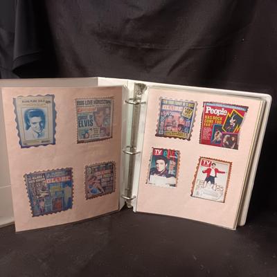 ELVIS PRESLEY SCRAPBOOK INCLUDES TRADING CARDS, CD AND PHOTO ON WOOD