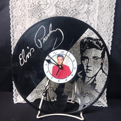 ELVIS PRESLEY WALL CLOCK MADE FROM AN ALBUM