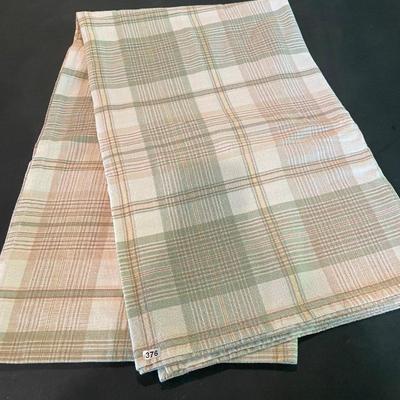 Plaid rectangular tablecloth