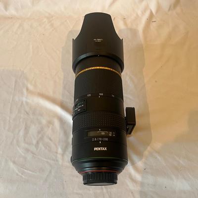 HD Pentax-D FA 1:2.8 70-200mm Camera Lens (GB-MG)