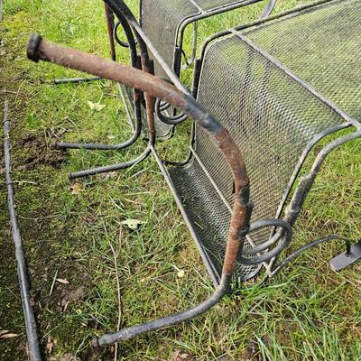 Pair of Black Wire Mesh Chairs (Y-JS)