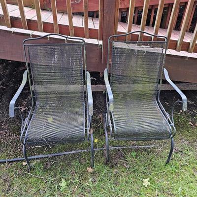 Pair of Black Wire Mesh Chairs (Y-JS)