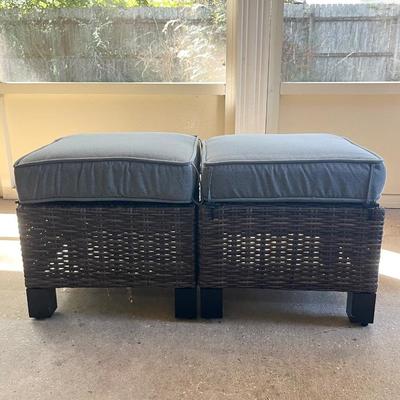CREATIVE COURTYARDS INT. ~ Five (5) Piece Outdoor Sectional Resin Wicker With Table & Two Ottomans