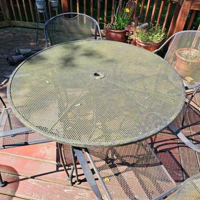 Metal Mesh Patio Table + Five Chairs (Y-JS)