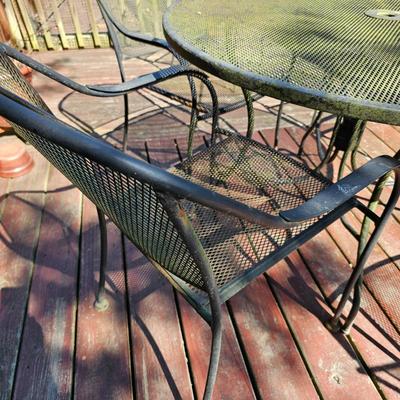 Metal Mesh Patio Table + Five Chairs (Y-JS)