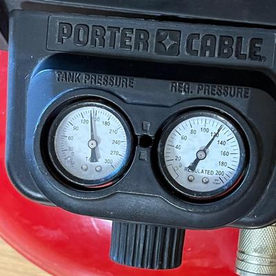 PORTER CABLE ~ 150 PSI Air Compressor With NAPA Hose