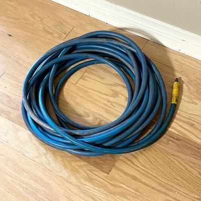 PORTER CABLE ~ 150 PSI Air Compressor With NAPA Hose