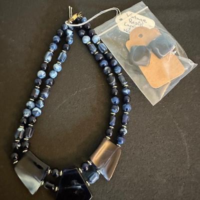 Vintage resin set