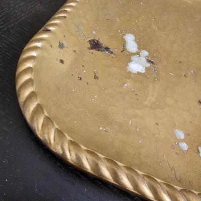 Assorted Brass/Bronze Items (LR-JS)