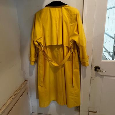Women’s Winter & Raincoats (GE-MK)