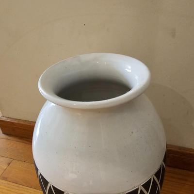 Tall Ceramic Engraved Vase (LR-JS)