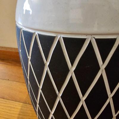 Tall Ceramic Engraved Vase (LR-JS)