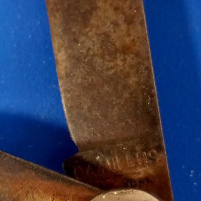 LOT 119 THREE OLD POCKET KNIVES