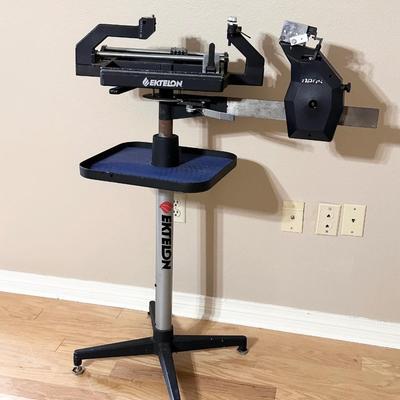 EKTELON Neos Stringing Machine with Cover