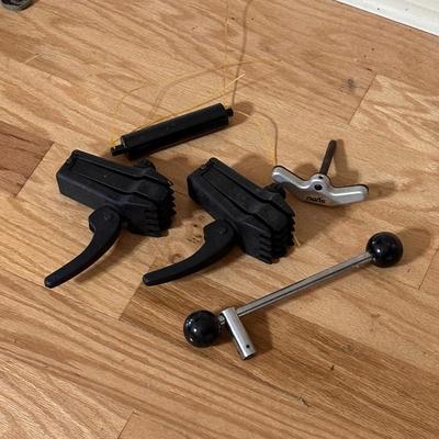 EKTELON Neos Stringing Machine with Cover