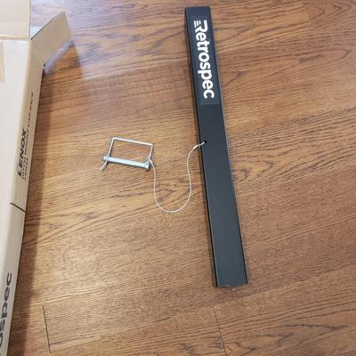 NIB Retrospec Hitch Mount Car Rack and Yakima Locking Railrider 1 (FE-KD)