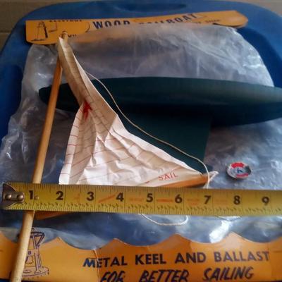 LOT 124 OLD TOY BOAT