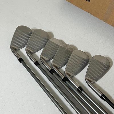 MIZUNO ~ Orochi ~ JPX 850 ~ Six (6) Right-Handed Ladies Lite Golf Clubs ~ New