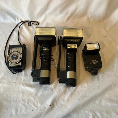 Gossen Light Meter & Camera Flashes (GB-MG)