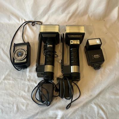 Gossen Light Meter & Camera Flashes (GB-MG)