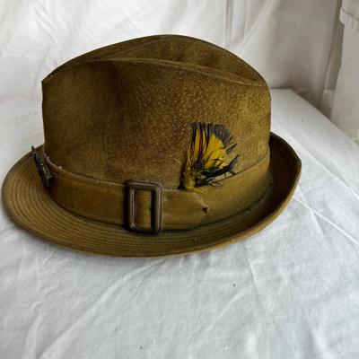 A Collection of Hats incl Dobbs, Borsalino, Panama Jack (GE-MK)