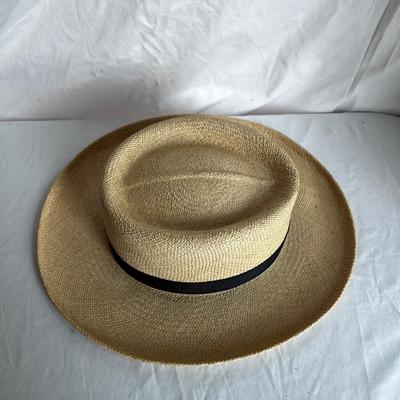 A Collection of Hats incl Dobbs, Borsalino, Panama Jack (GE-MK)