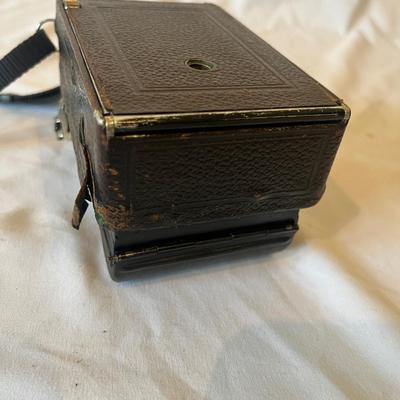 Chiron Movie Camera, Compur Camera & More (GB-MG)