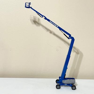 GENIE ~ Z 135/70 ~ 1:34 Scale Die Cast Model