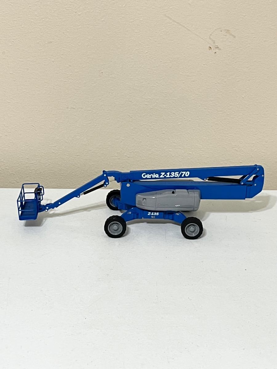 GENIE ~ Z 135/70 ~ 1:34 Scale Die Cast Model | EstateSales.org