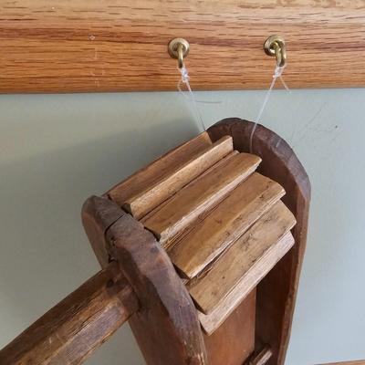 Antique Handmade Noise Maker (LR-JS)