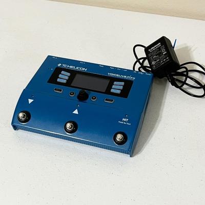 TC HELICON ~ Voicelive Play Vocal Effect Processor Pedal