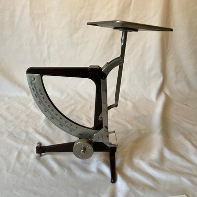 Vintage Letter Scale (O-MG)