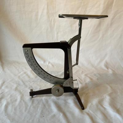 Vintage Letter Scale (O-MG)