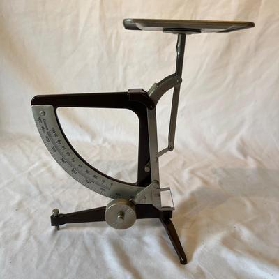 Vintage Letter Scale (O-MG)