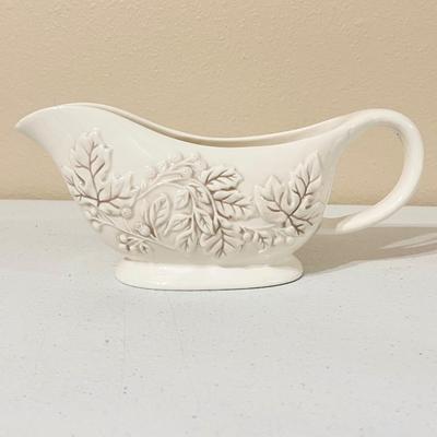 GIBSON ~ Grand Leaf ~ Two (2) Piece Serving Set