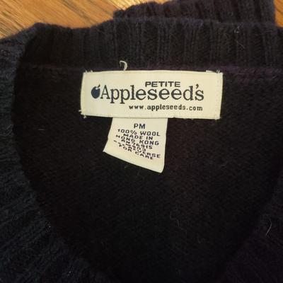 Tommy Hilfinger, Gap, Woolrich, Ralph Lauren Wool Sweaters and More (MB-KD)