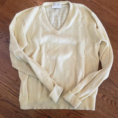 Tommy Hilfinger, Gap, Woolrich, Ralph Lauren Wool Sweaters and More (MB-KD)
