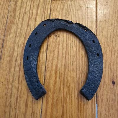 Vintage Horseshoes & Blacksmith Tool (LR-JS)