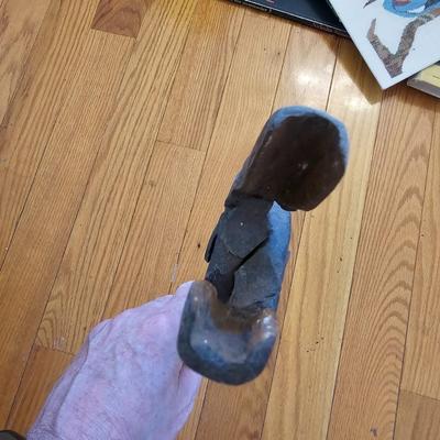 Vintage Horseshoes & Blacksmith Tool (LR-JS)